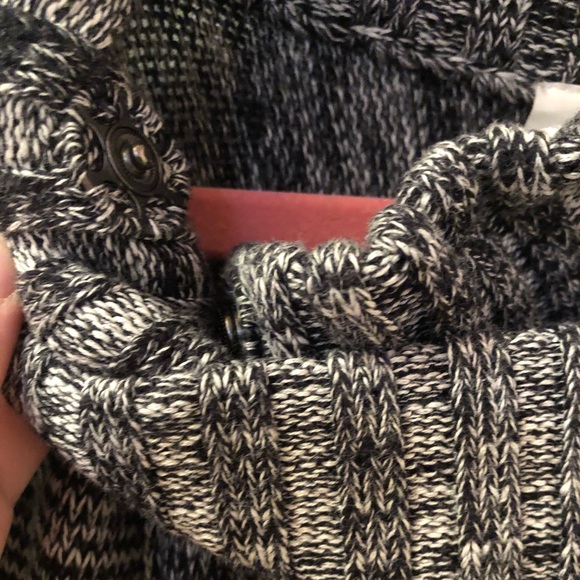 Ivivva Salt & Pepper Partial Zip & Button Sweater - Picture 5 of 15